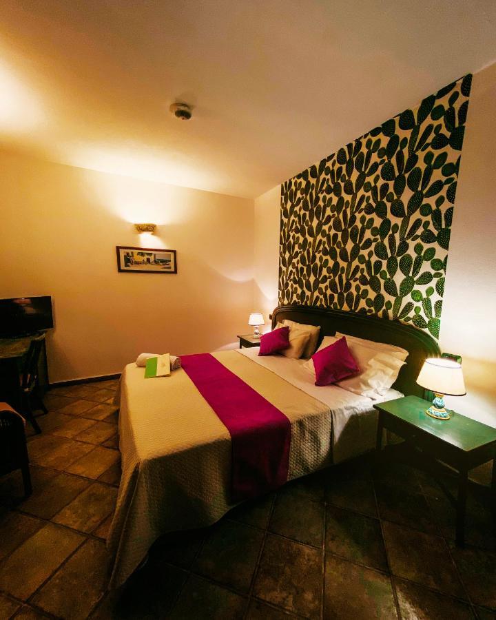 Valle Di Mare Country Resort Фонтане Бианче Екстериор снимка