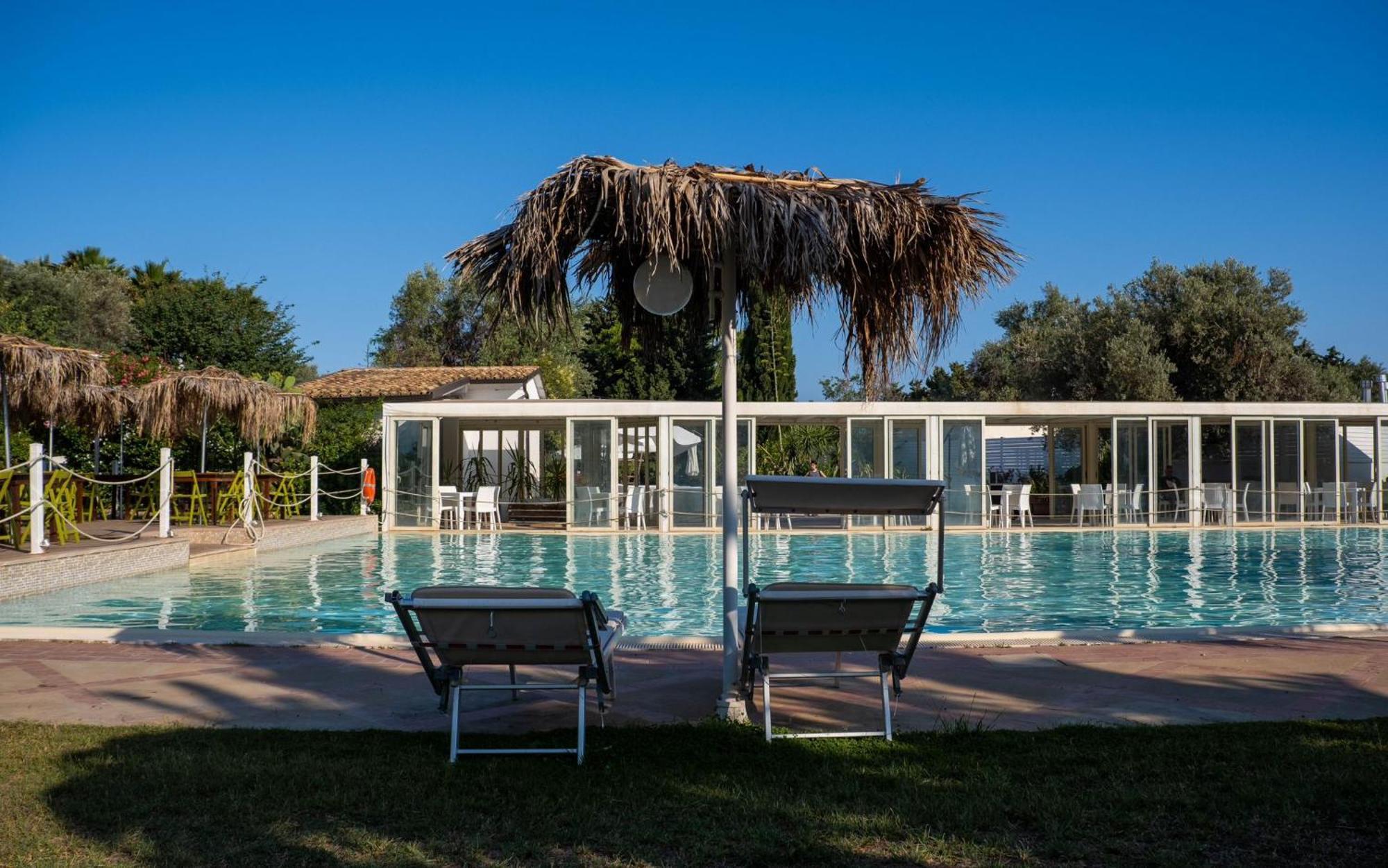 Valle Di Mare Country Resort Фонтане Бианче Екстериор снимка