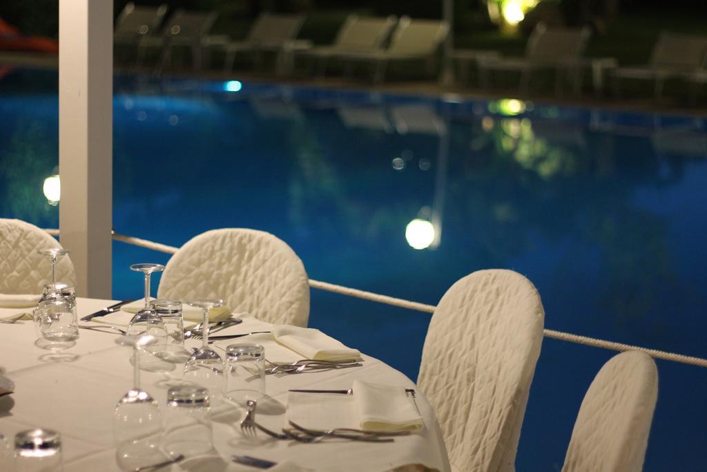 Valle Di Mare Country Resort Фонтане Бианче Екстериор снимка